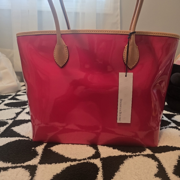BRAND NEW Dooney and Bourke hot pink patent leather tote - Picture 3 of 10